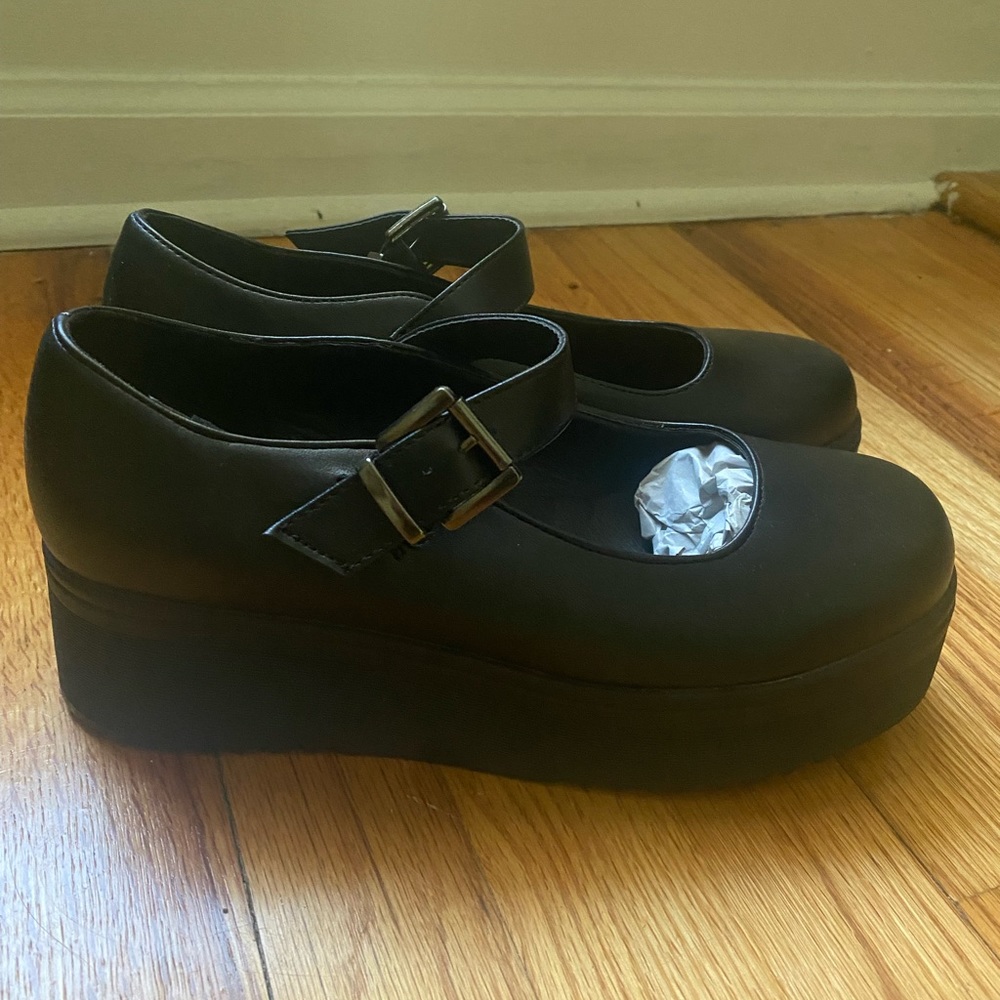 NWT Nasty gal black mary janes size 38